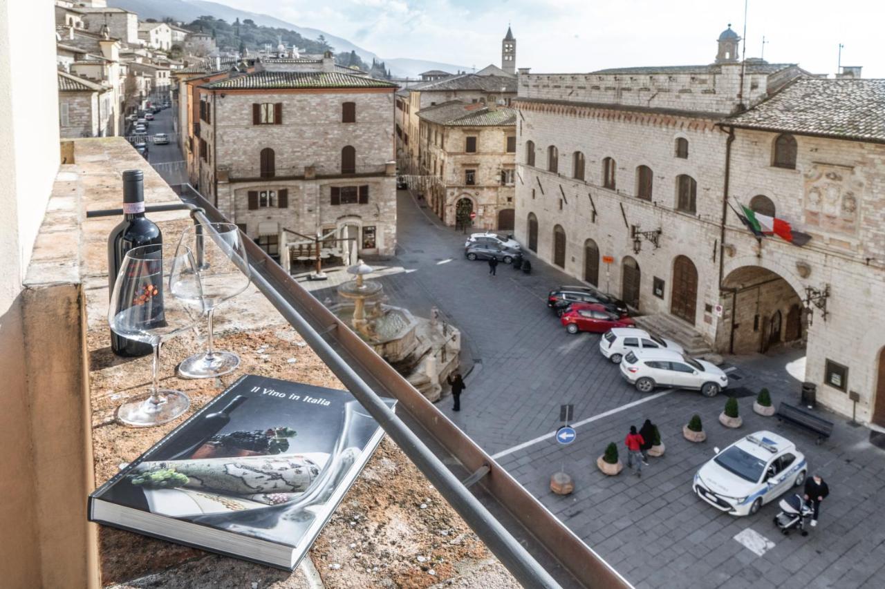 Palazzo Bozzoni Assisi Boutique Apartments Екстериор снимка