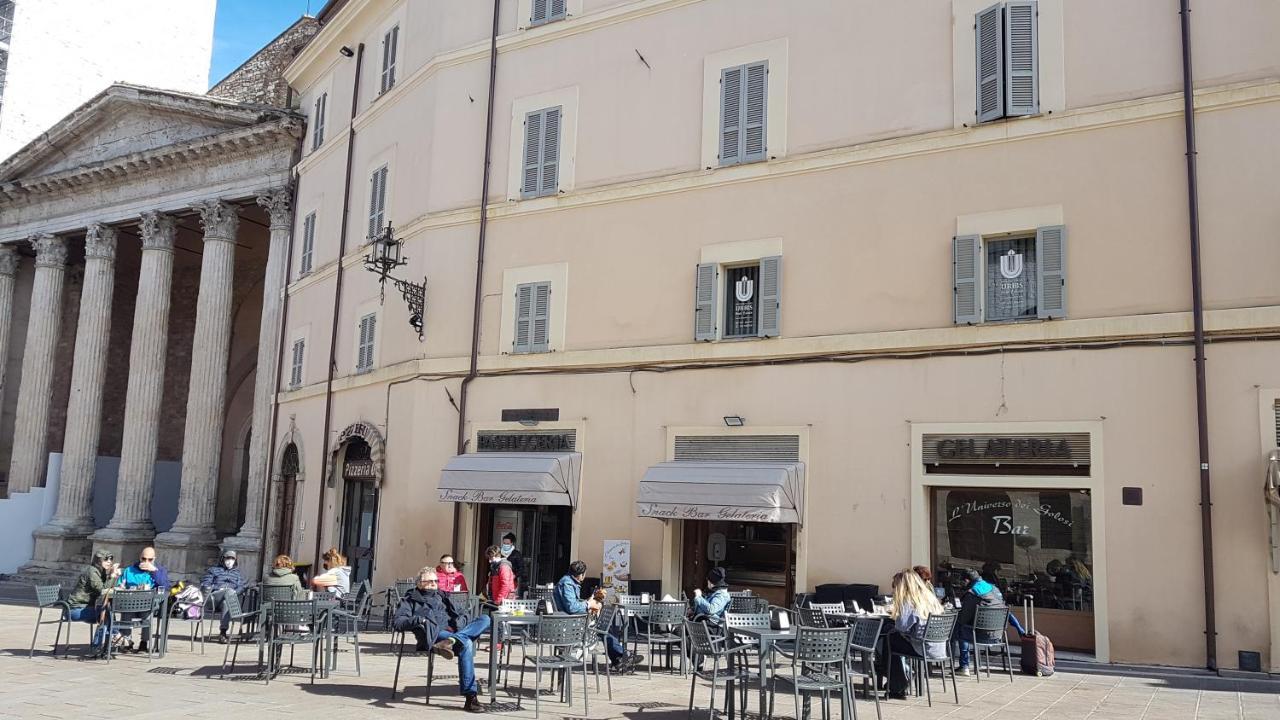 Palazzo Bozzoni Assisi Boutique Apartments Екстериор снимка